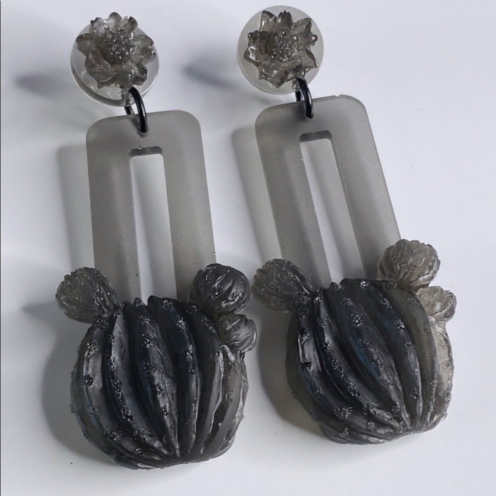 Earrings - midnight blossom